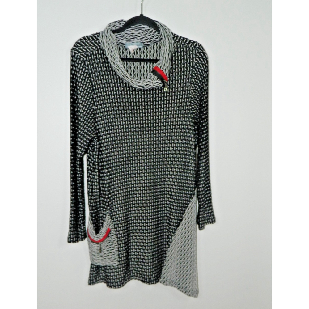 MOONLIGHT Y&S Tunic Medium Black White Lagenlook Cowl Neck‎ Asymmetric Hem Artsy